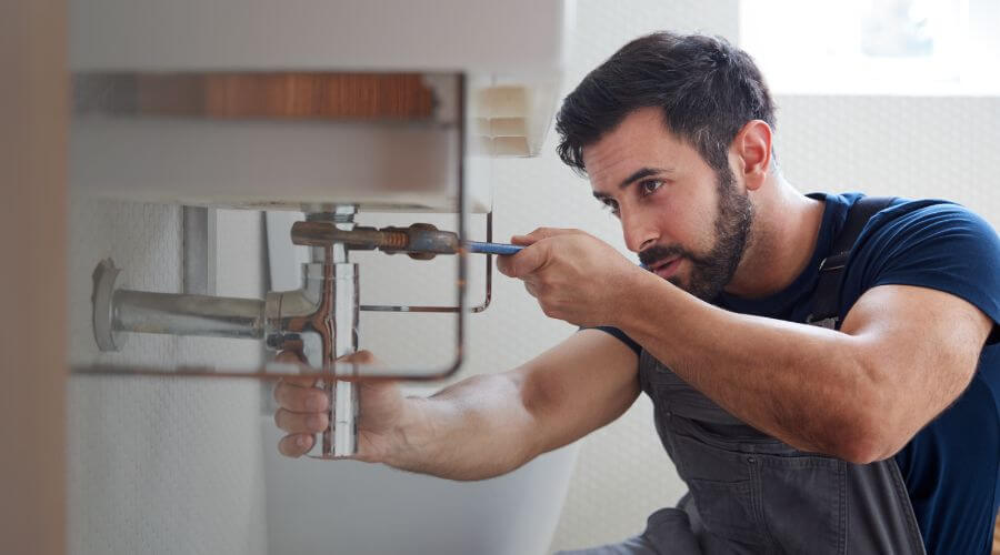 Expert burst pipe repair services in Jefferson, OH